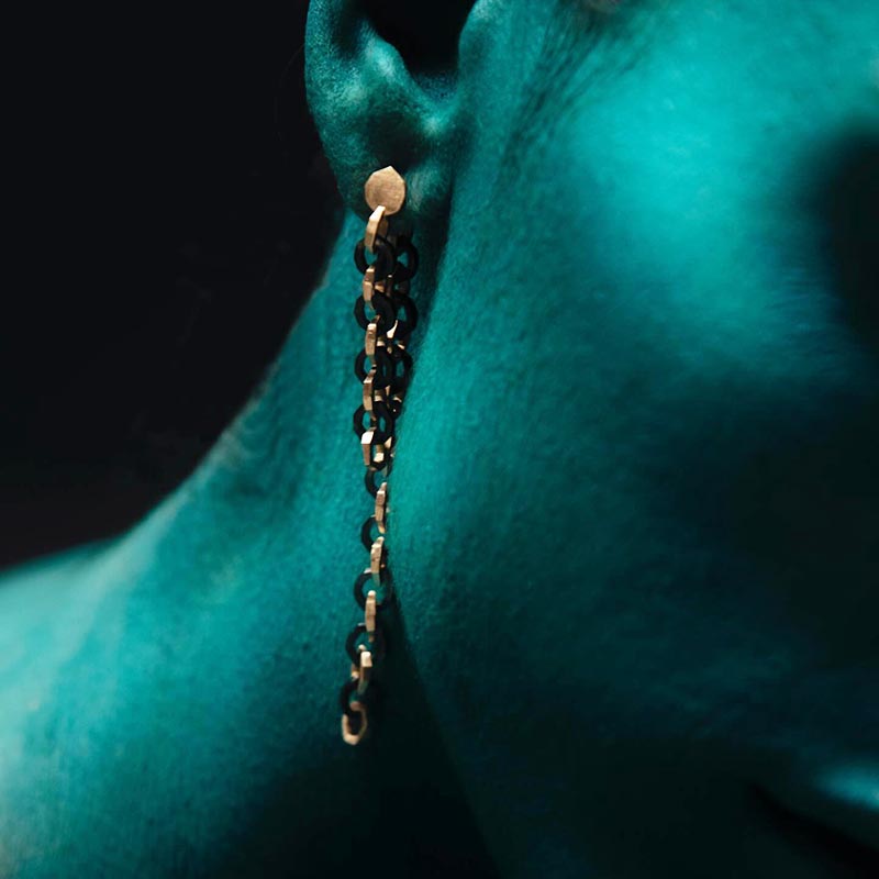 Luxury Eclissi Legami di Luce earrings handcrafted in 18K rose ethical gold with burned finish—symbolizing luminous connections and artisanal excellence, designed by Riccardo Contini