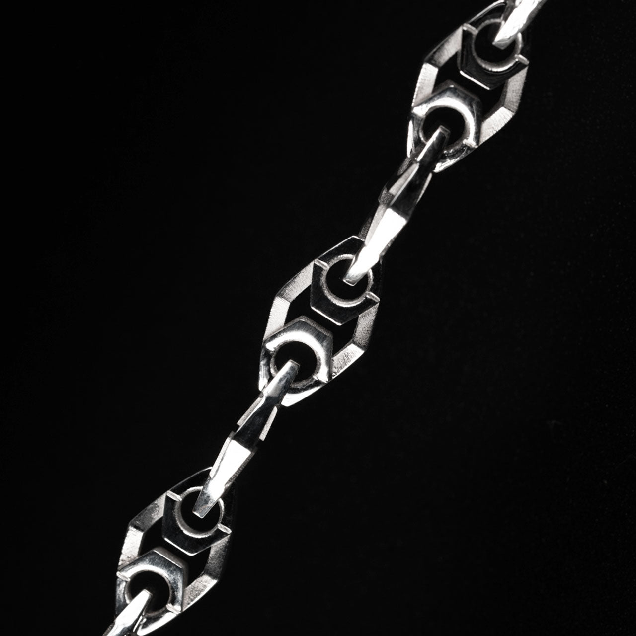 Luxury Xylem bracelet handcrafted in 18K white ethical gold with rhodium plating, inspired by nature's vital channels—symbolizing strength, growth, and the quiet beauty of staying rooted. Designed by Riccardo Contini.