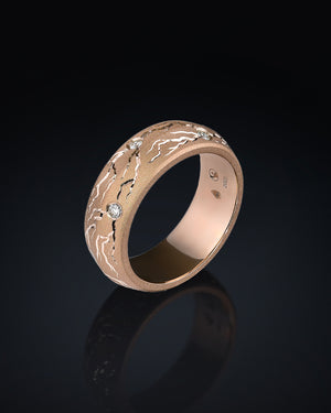 atlas ring in 18KT YELLOW ETHICAL GOLD - ENGRAVED - DIAMONDS
