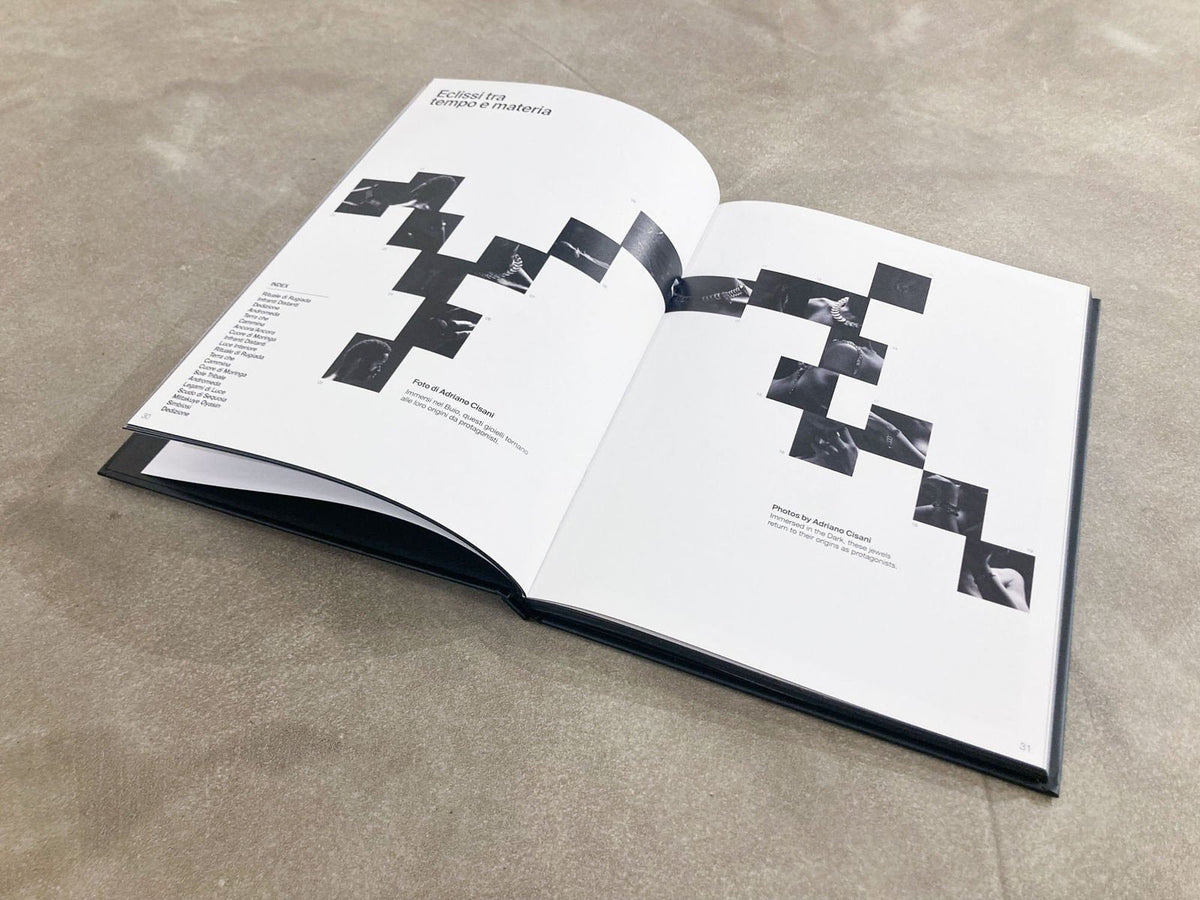 Eclissi tra Tempo e Materia, inside spread 1