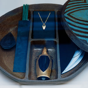 ESSENCE Premium Edition